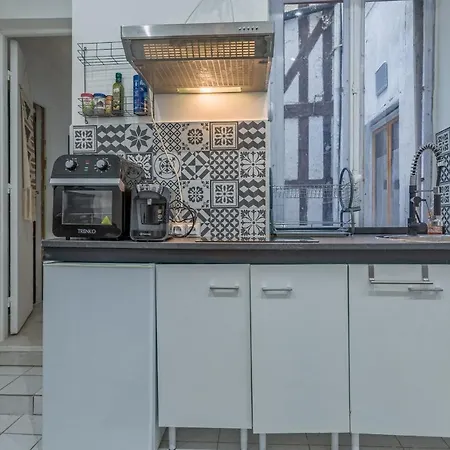 Apartamento L'Adresse Du Patio - Hypercentre - Patio Troyes